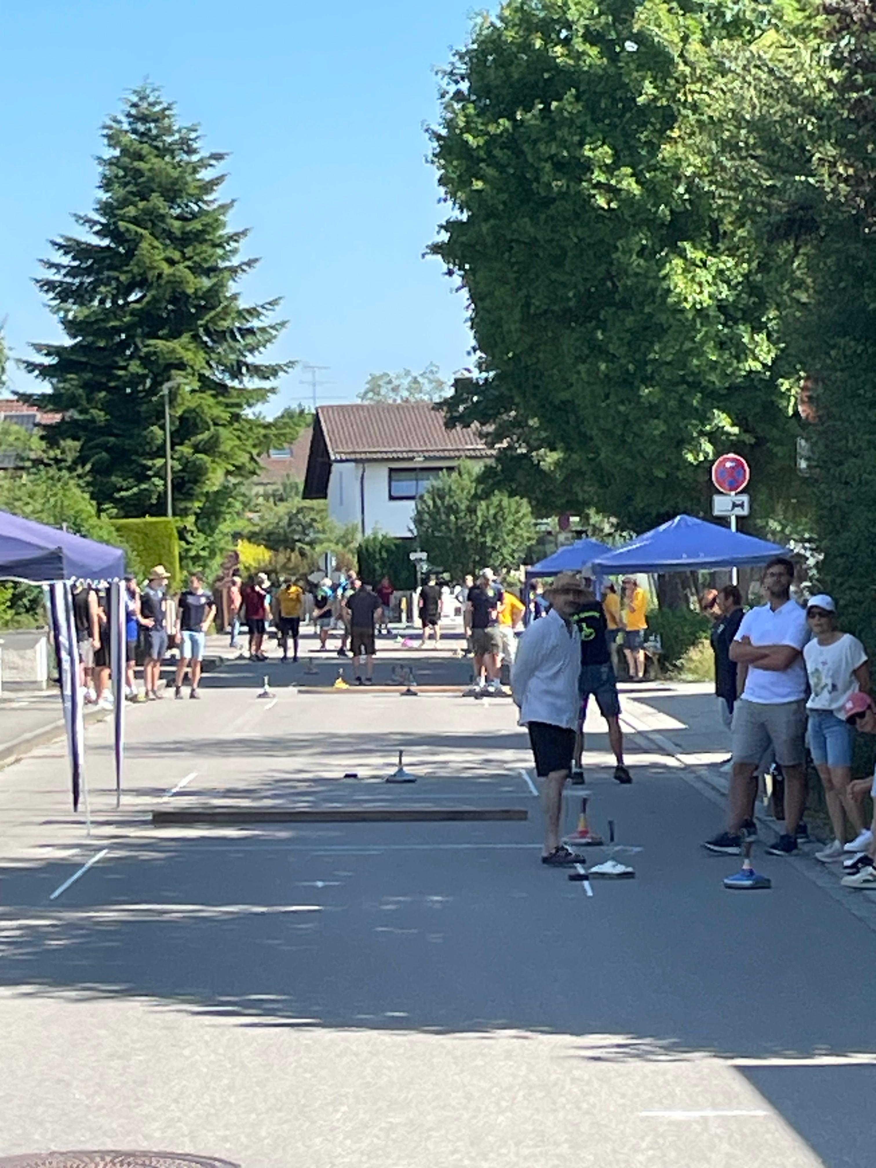 Bild mit den Spielbetrieb auf der Schulstraße